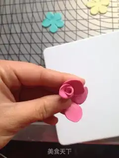 Make Rolling sugar cupcakes step 7