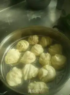 Make Small rolls step 2