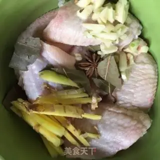 Make Coke chicken wings step 1