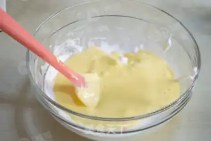 Make A cake roll of Junping in the field step 4