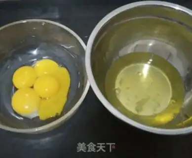 Make A red velvet fruit cake step 1