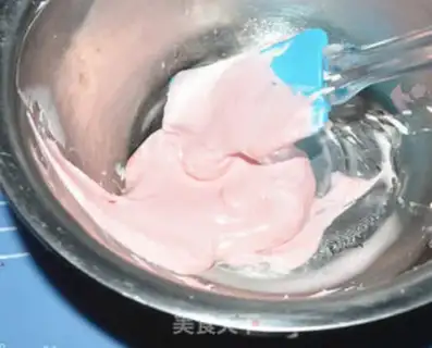 Make A red velvet fruit cake step 30