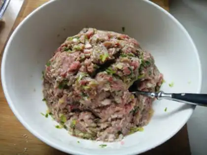 Make Sour soup, meat dumplings step 5