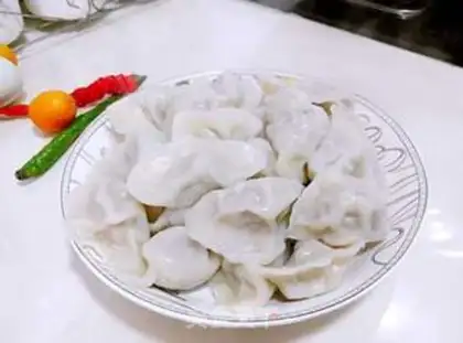 Make Sour soup, meat dumplings step 13