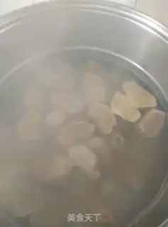 Make Carrot pork pepper dumplings step 9