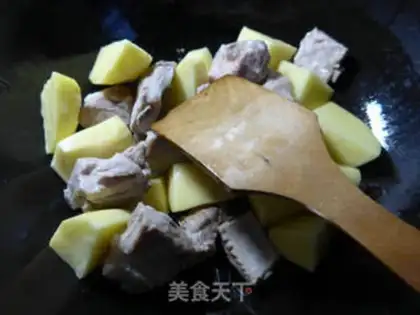 Make Curry potatoes step 2