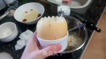 Make Silver spoons of ice cream and Sydney step 4
