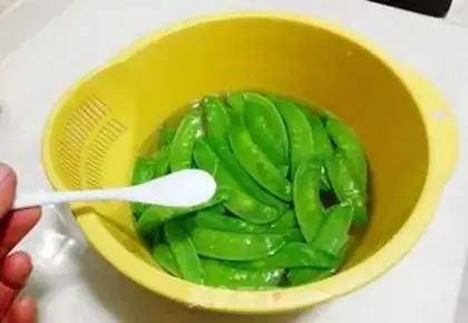 Make Garlic Dutch beans step 2