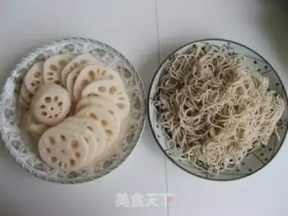 Make Pork-hot mushrooms, hot pot step 4