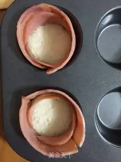 Make Ham egg glasses step 2