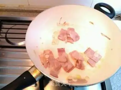 Make Bacon pepper potato chips step 1