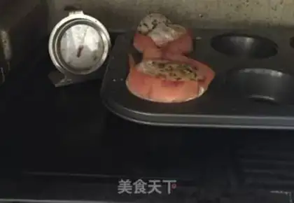 Make Ham egg glasses step 4