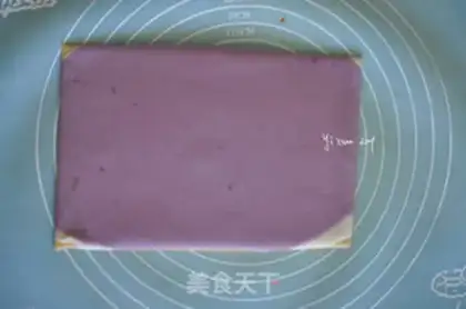 Make Three-coloured rolls step 7