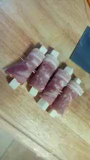 Make Bacon cheese rolls step 2