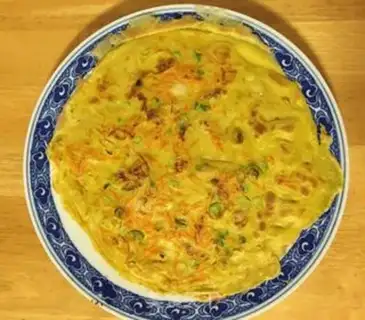 Make Carrot onion noodle step 1
