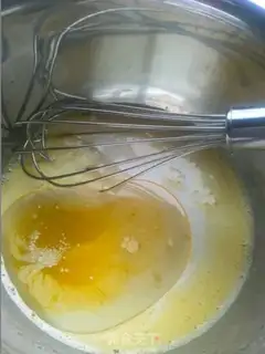 Make Frozen jam cake roll step 4