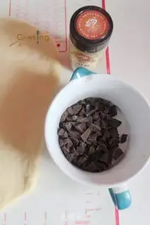 Make Chocolate cinnamon rolls step 3