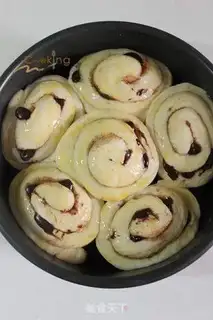 Make Chocolate cinnamon rolls step 8
