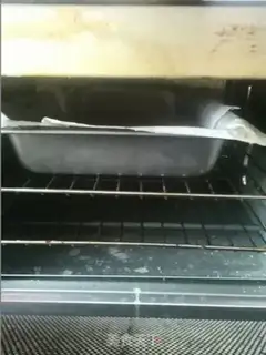 Make Frozen jam cake roll step 18