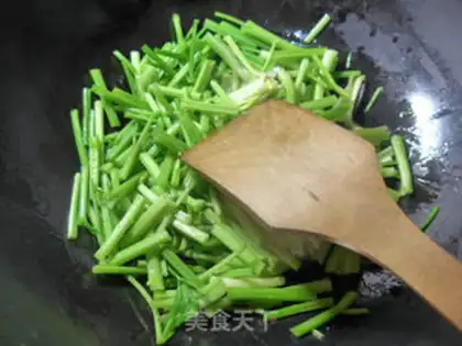 Make Celery fried squid step 4
