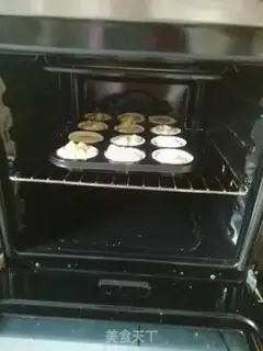 Make Apple muffins step 19