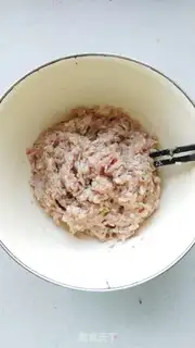 Make Onion pork pie step 3