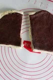 Make Coco double toast step 11