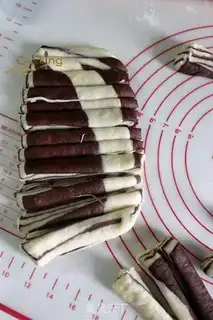 Make Coco double toast step 14