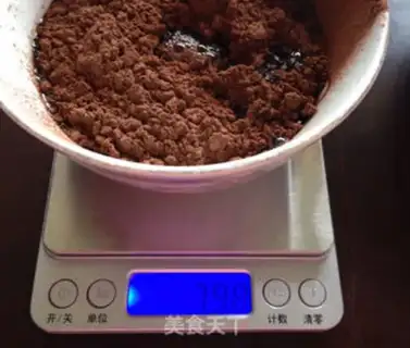 Make Coco Strawberry Cake roll step 1