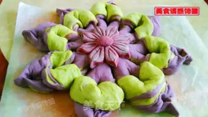 Make A bouquet of purple flowers and vegetables step 12