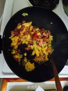 Make Pineapple rice step 4