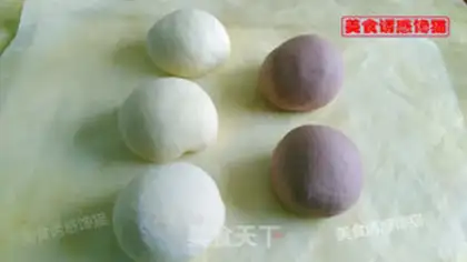 Make Psychic coconut rolls step 6