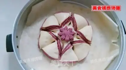 Make Psychic coconut rolls step 12