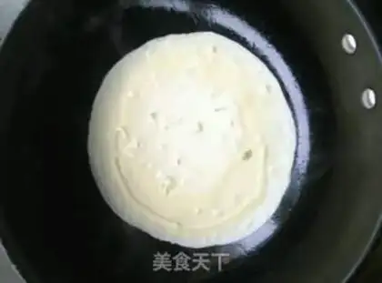Make Egg pancakes step 1