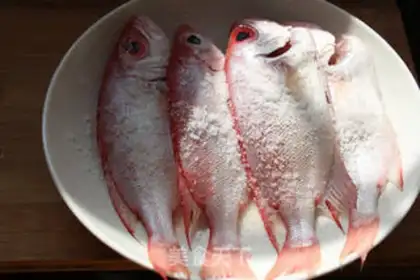 Make Vacuated halibut step 1