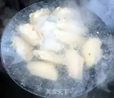Make Red chicken wings step 4