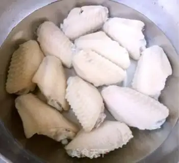 Make Red chicken wings step 5