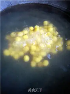 Make Pumpkin round step 6