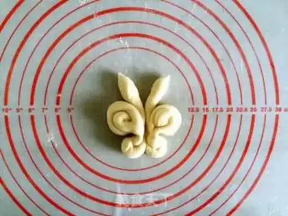 Make Butterfly roll step 7