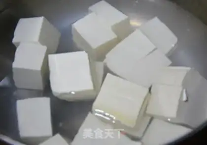 Make Fish head tofu soup is common practice step 1