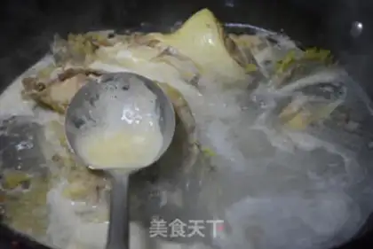 Make Fish head tofu soup is common practice step 3