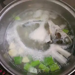 Make Spicy and perfumed fish step 5