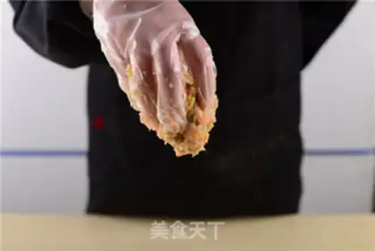 Make Crystal shrimp dumplings step 1