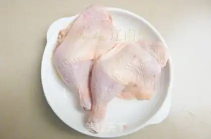 Make The fragrance chicken leg step 0