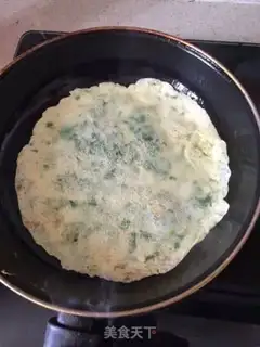 Make Celery egg pancakes step 1