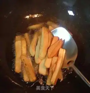 Make Spicy dry-pot rabbit head step 4