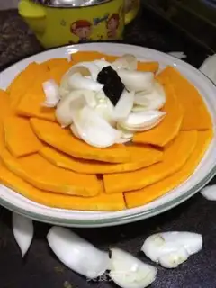 Make Pumpkin steams lilies step 3