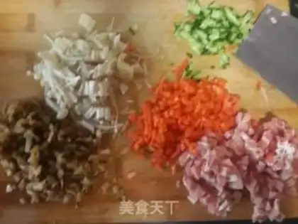 Make Hot noodles in the kitchen step 1
