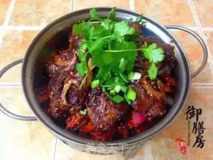 Make Spicy dry-pot rabbit head step 11