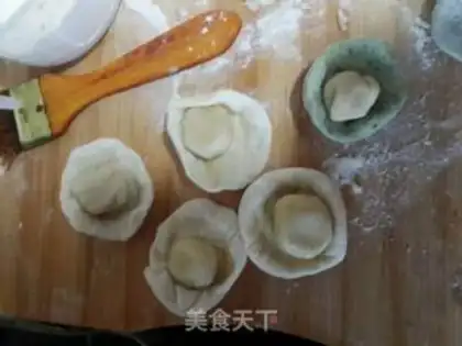 Make Hot noodles in the kitchen step 3